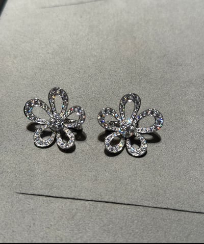 梵N蕾絲花朵項鏈耳釘戒指套組2