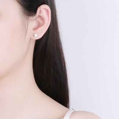 S925純銀六爪花瓣莫桑石耳釘6