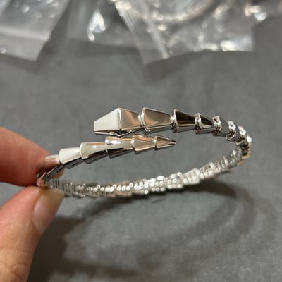 寶N蛇光身頭尾鑚滿鑽手鐲9