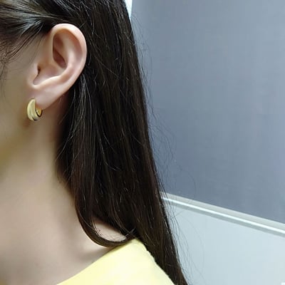 S925銀簡約不規則凹凸面耳釘2