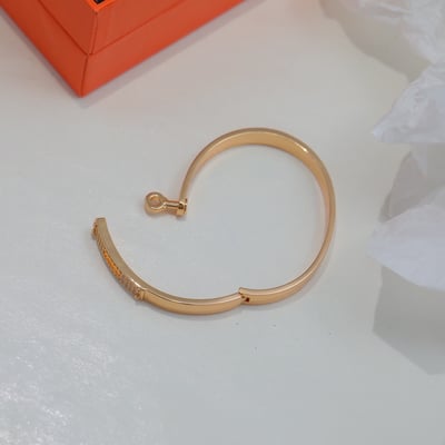 愛N kelly半鑽手鐲2