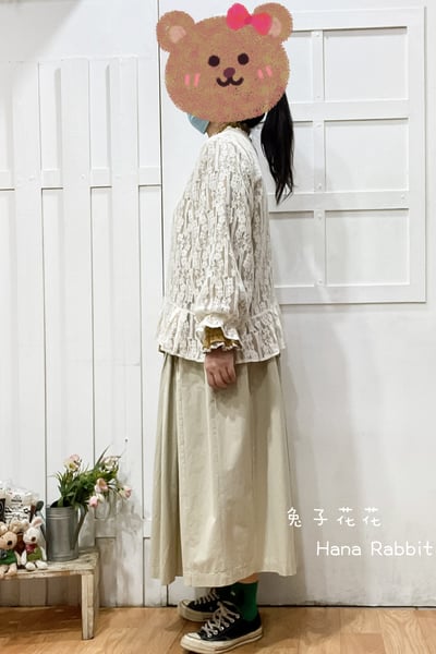 森系親膚簍空不規則蕾絲上衣(杏) 140452