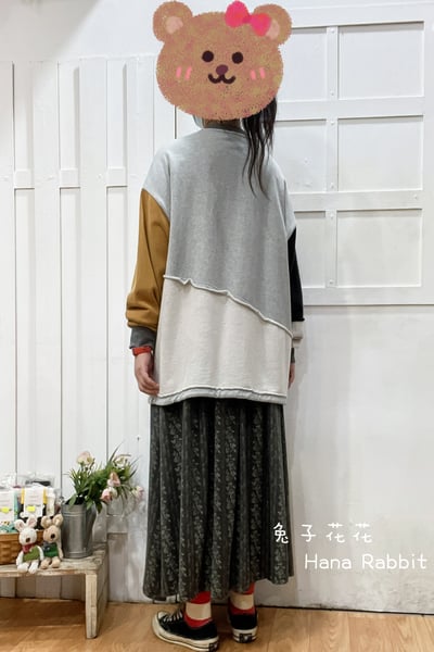 日系原單拚接印花中長毛圈棉上衣(駝) 165963