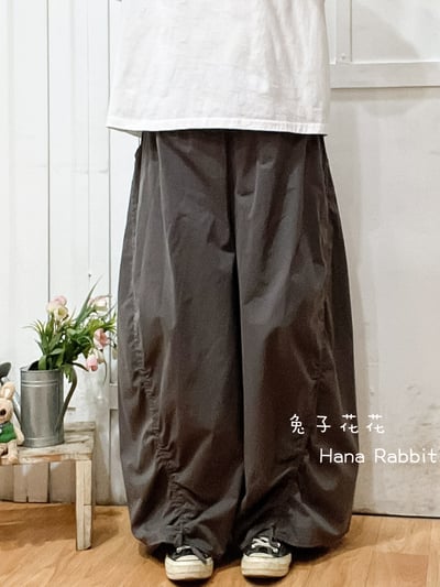 WE家純色抽繩南瓜造型褲(灰) 194521