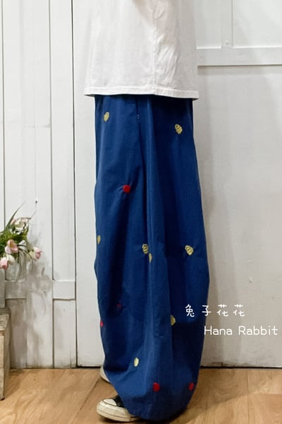WE家刺繡花落地造型褲(藍) 210282