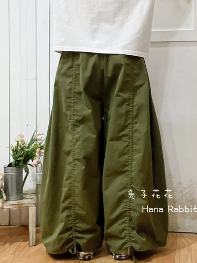 WE家純色抽繩南瓜造型褲(綠) 194523