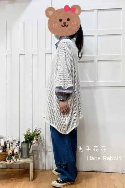 V領簍空針織斗篷式罩衫 205102