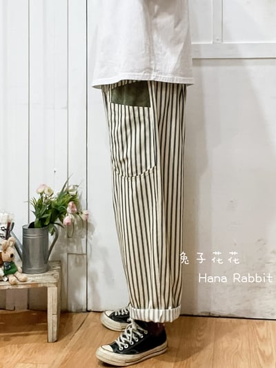 日系大口袋造型直筒褲(條紋) 140352