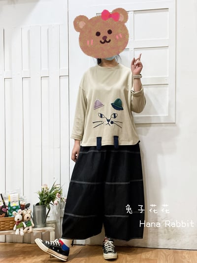 日系可愛感刺繡貓重磅棉上衣(卡其) 138041