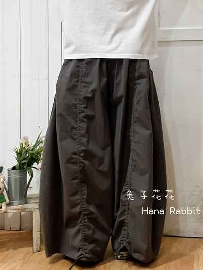 WE家純色抽繩南瓜造型褲(灰) 194523