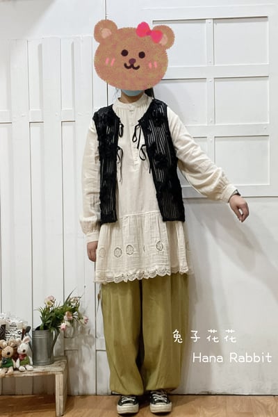 森系簍空刺繡花疊穿綁帶背心(黑) 153321