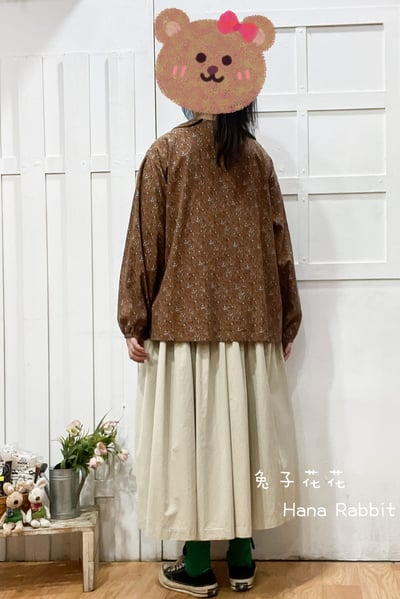 森系小碎花娃娃領開襟上衣(咖) 153283