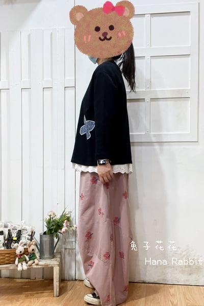 復古貼布小花重磅棉上衣(黑) 153312