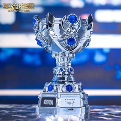 [預購]2025 英雄聯盟世界賽 T1奪冠紀念週邊 - LED獎盃裝飾（三檔可調節小夜燈）2