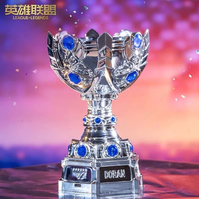 [預購]2025 英雄聯盟世界賽 T1奪冠紀念週邊 - LED獎盃裝飾（三檔可調節小夜燈）1