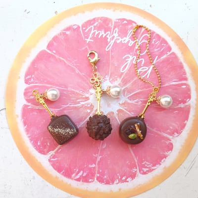 金叉子仿真巧克力吊飾1