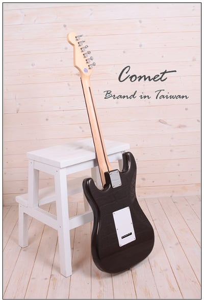 Comet St3電吉他+10瓦音箱+吉他教材+調音器+全配備套裝組9
