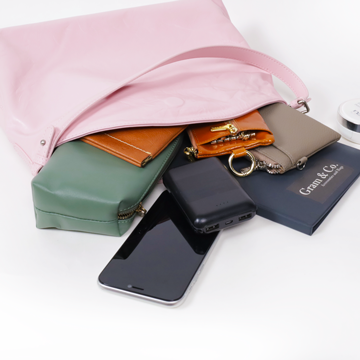 VegTa牛皮空氣雕塑軟包-雲白11