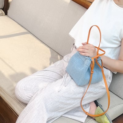 單寧牛奶盒真皮多用包-淺藍2