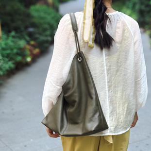 Verso Libre自由詩行真皮垂墜托特包-綠色9