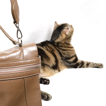 漫旅多用真皮梯形包1