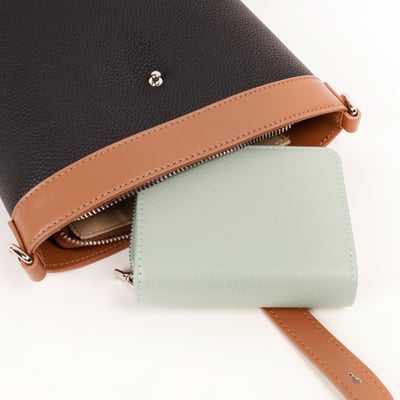 冰美式真皮小水桶包4