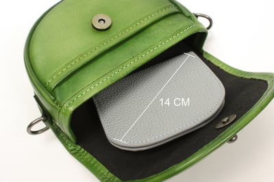 迷濛植鞣真皮半圓小包-綠色5