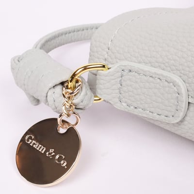 典雅德比抽繩真皮側揹桶包7