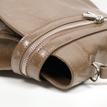 漫旅多用真皮梯形包4