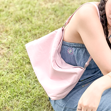 VegTa牛皮空氣雕塑軟包-霧粉11