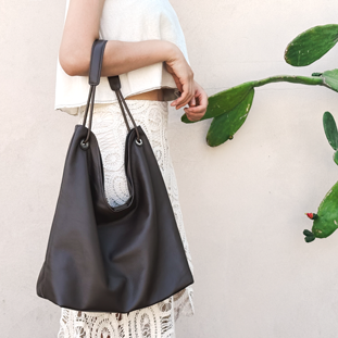 Verso Libre自由詩行真皮垂墜托特包-咖色4