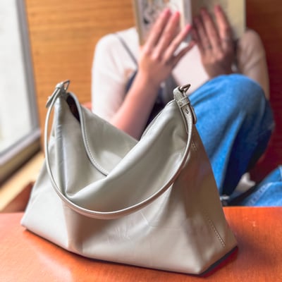 VegTa牛皮空氣雕塑軟包-泥灰1