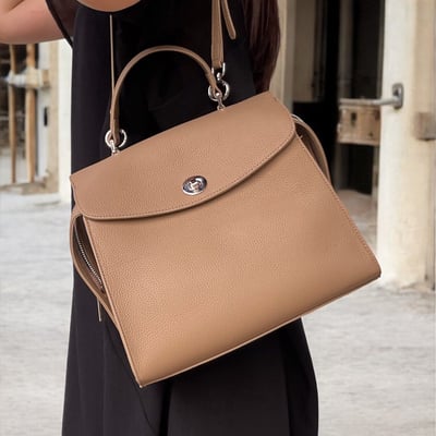 馬索多用真皮梯形包13