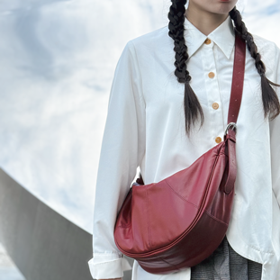 TRueSo 觸柔牛皮極軟經典牛角包-紅色6