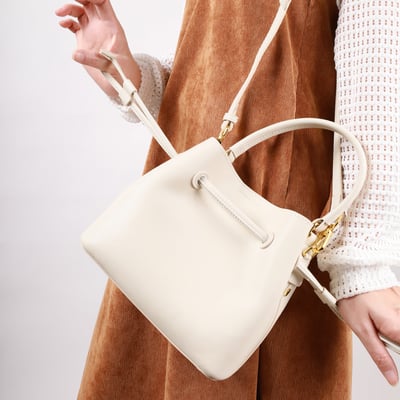 真皮抽繩束口福袋包-白色1