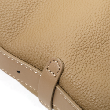 Arcé柔弧真皮側帶包6