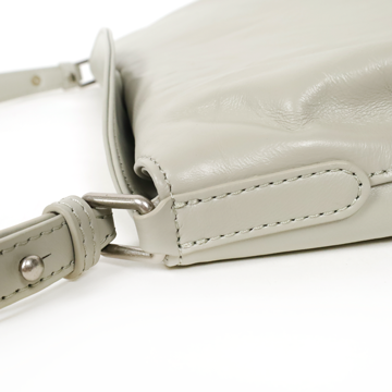 VegTa牛皮空氣雕塑軟包-泥灰6