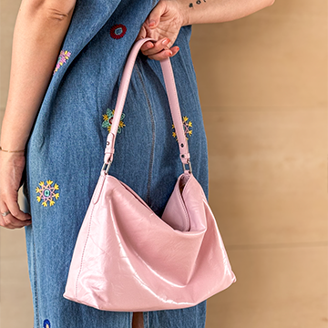 VegTa牛皮空氣雕塑軟包-霧粉12