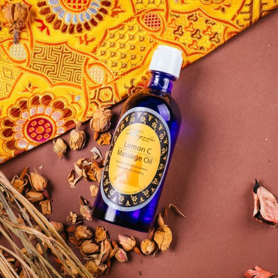 芳香小舖 Aroma Woman｜檸檬C潤白按摩精油 100ml2