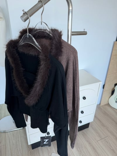 B01 毛毛V領上衣8