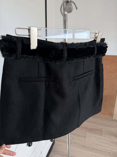 B09 毛毛皮帶短裙6