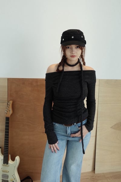 B02 繞脖一字上衣3