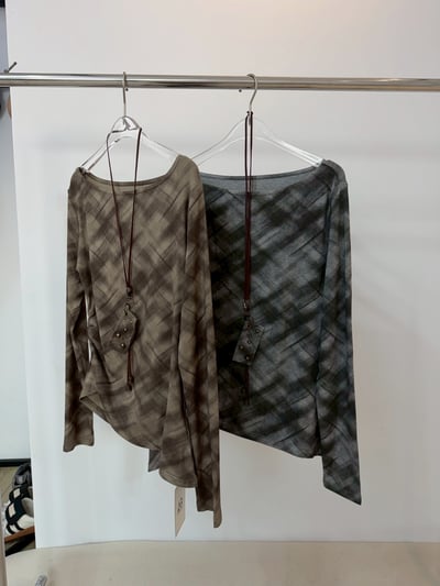 斜領格紋上衣 (1+1附項鍊)8