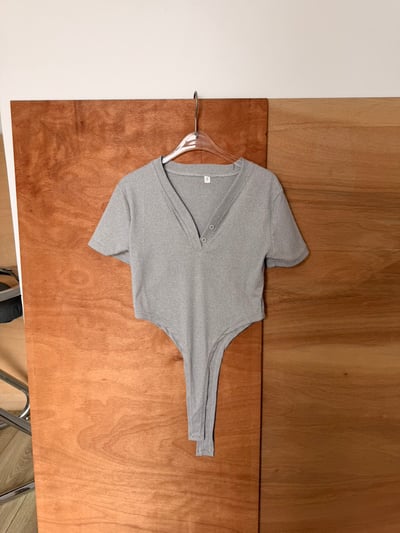 C02 V領bodystrip連體衣9