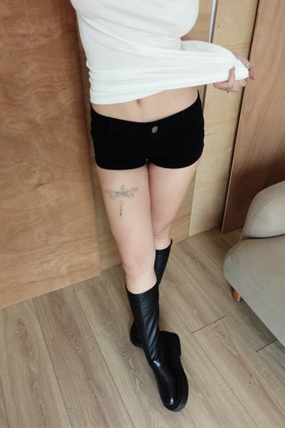 C10 驚! 顯瘦剪裁低腰短褲9