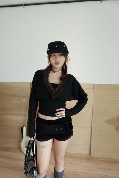 B11 雙釦燈心絨斜裁短褲3