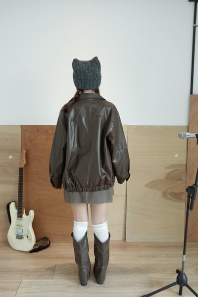 B06 擴形皮外套8