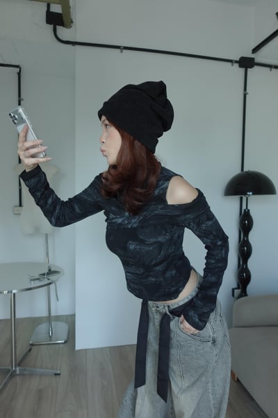 高領紮染露肩上衣9