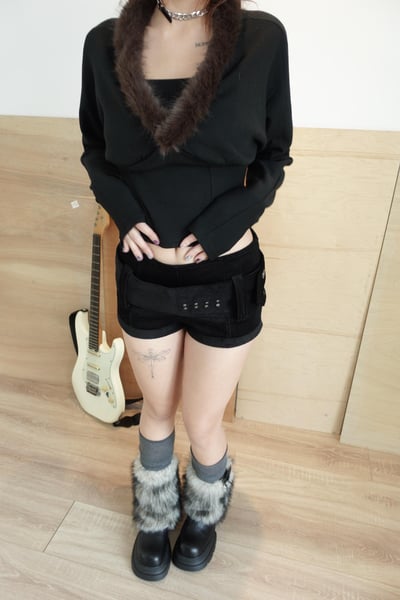 B01 毛毛V領上衣3