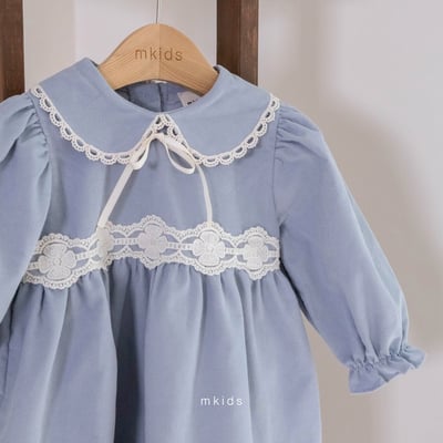 蕾絲小圓領洋裝 (2色)12